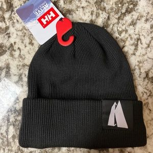 Helly Hansen kirkwood beanie NWOT